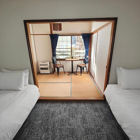 Hotel Foxtrot Hakuba Exteriör bild