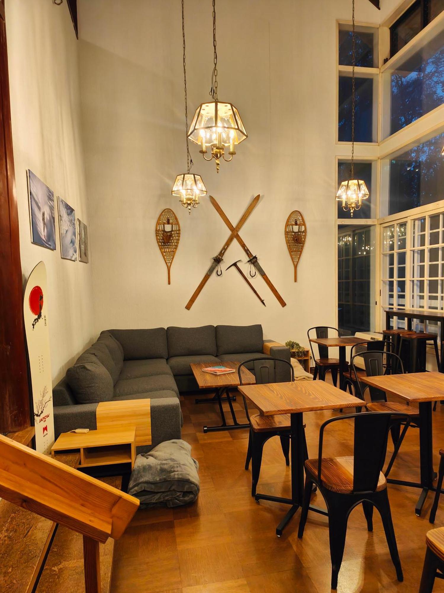 Hotel Foxtrot Hakuba Exteriör bild